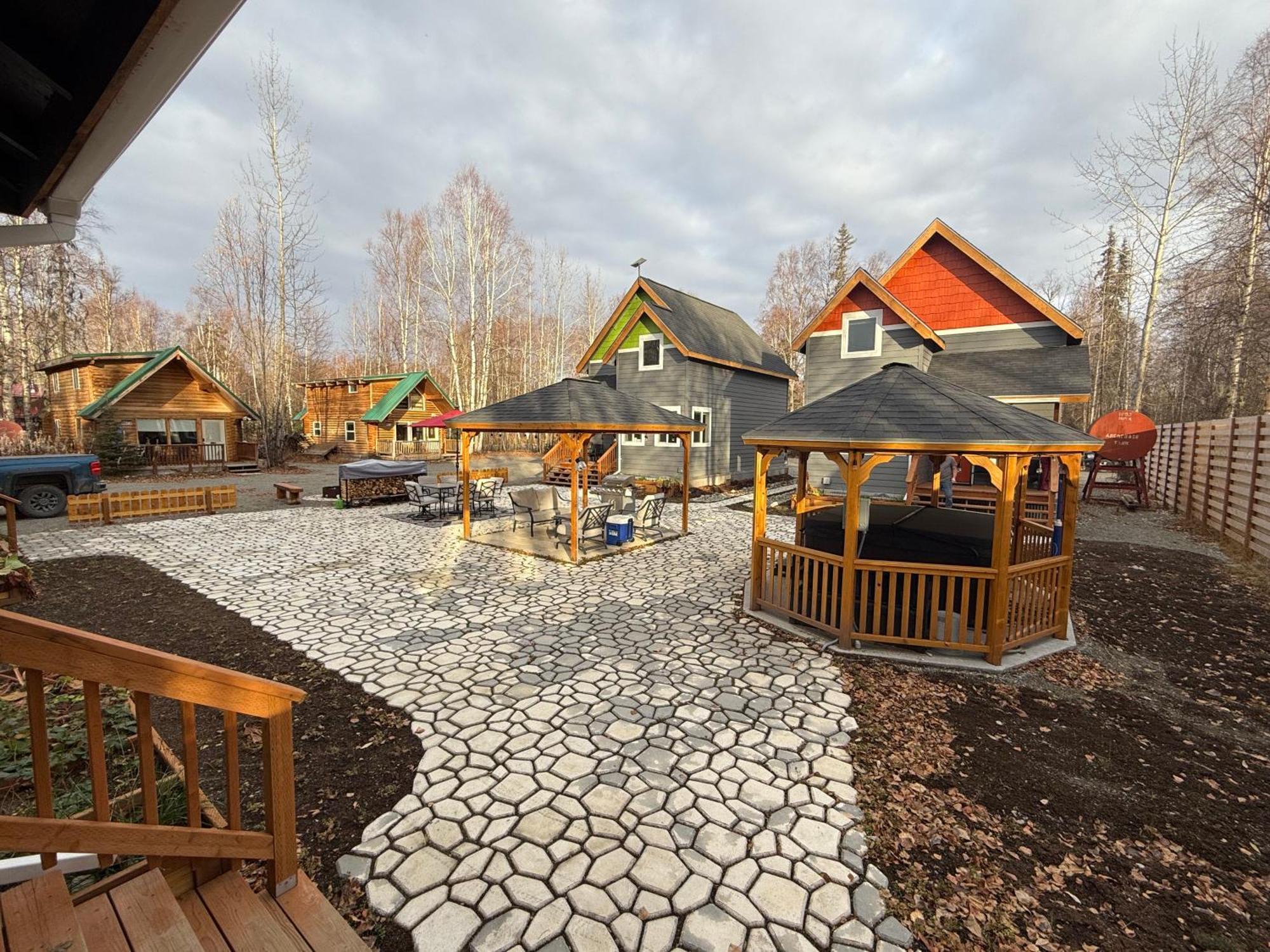Talkeetna Log Cabin With Hot Tub Unit 2 외부 사진